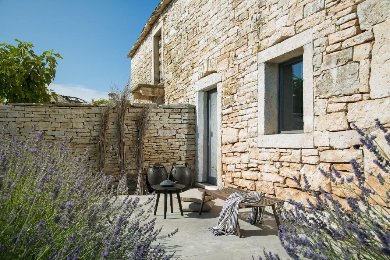 Br Villas By Rent Istria Radetici Exterior photo